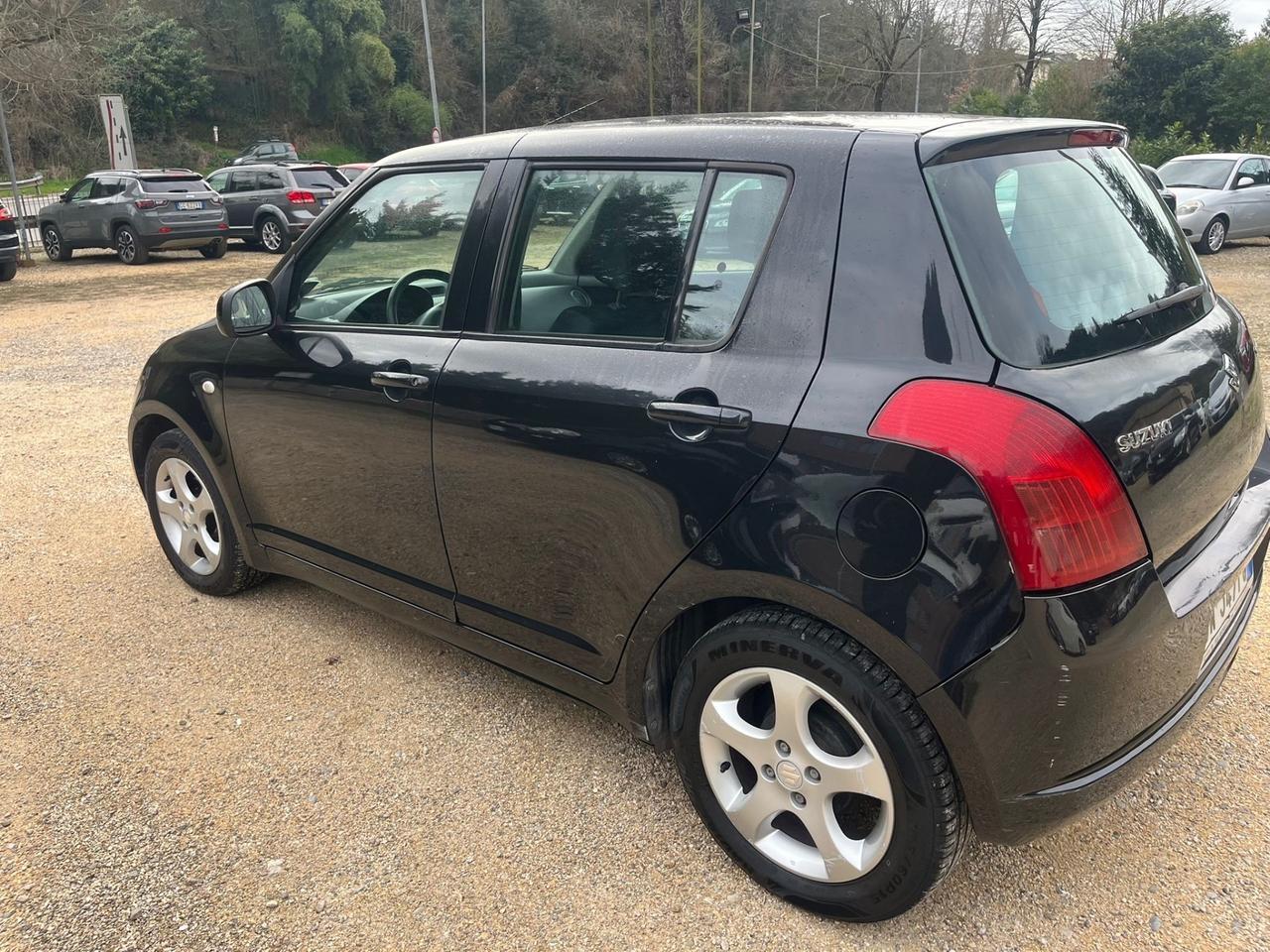 Suzuki Swift 1.3 Benzina - Neopatentati