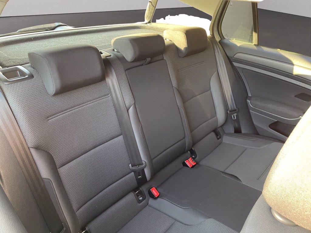 VOLKSWAGEN Golf 5p 1.4 tgi highline 110cv del 2017