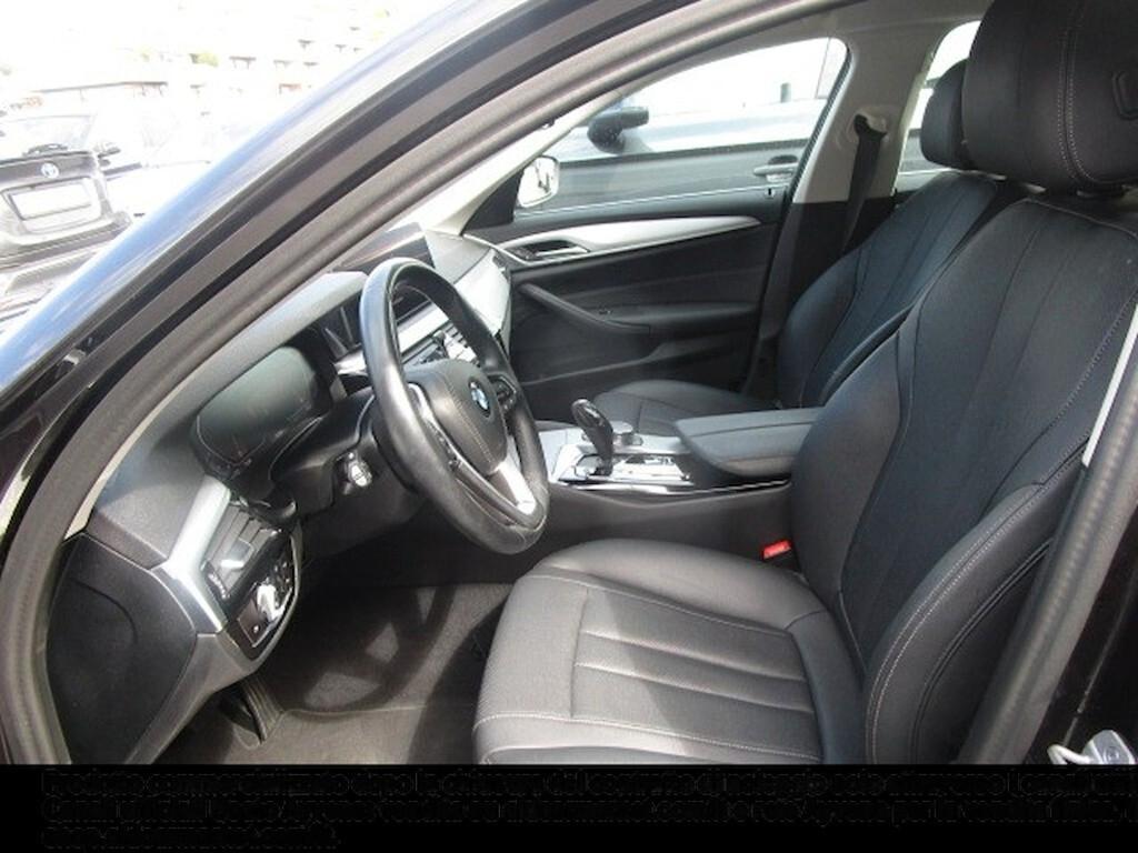 BMW 520D TOURING 190CV STEPTRONIC 48V X-DRIVE BUSINESS ( FARI LED - BMW DIGITAL COCKPIT - CLIMA TRIZONA - CRUISE - NAVI - MIRROR - PARK ASSISTANT - TELECAMERA POST. )