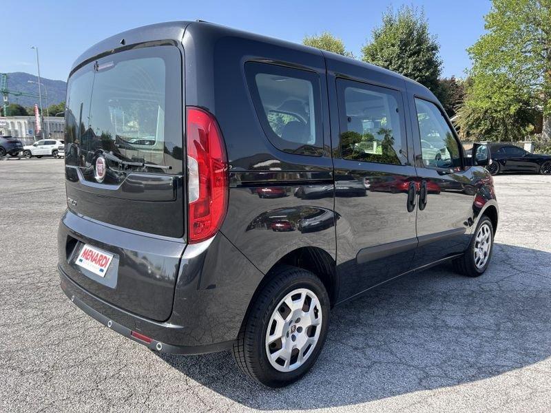 FIAT Doblò 1.4 95cv Lounge NAVI + 5 POSTI VETTURA