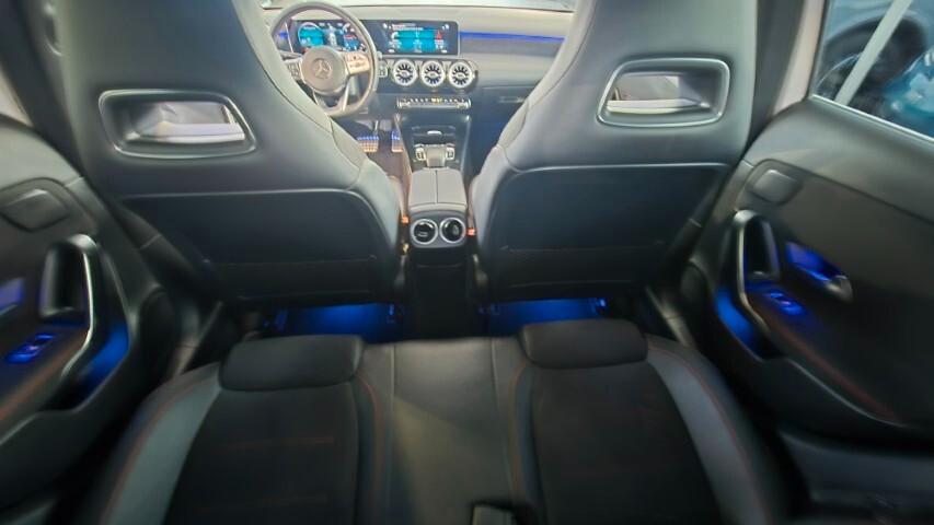 Mercedes-benz A 180 d Automatic Premium (AMG)