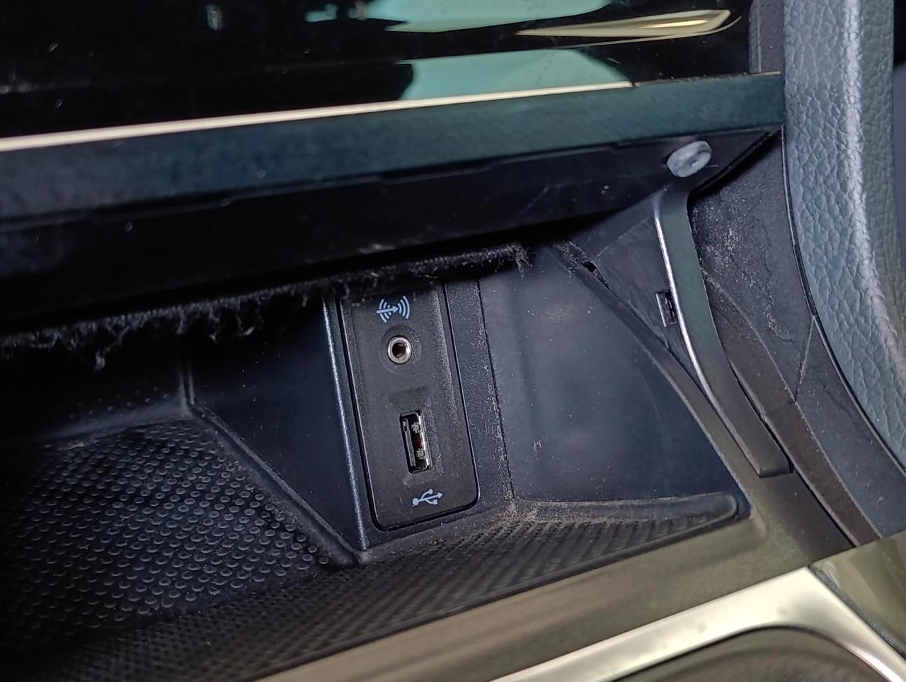 Volkswagen Golf 5 Porte Golf 5p 1.6 tdi Sport Edition 110cv