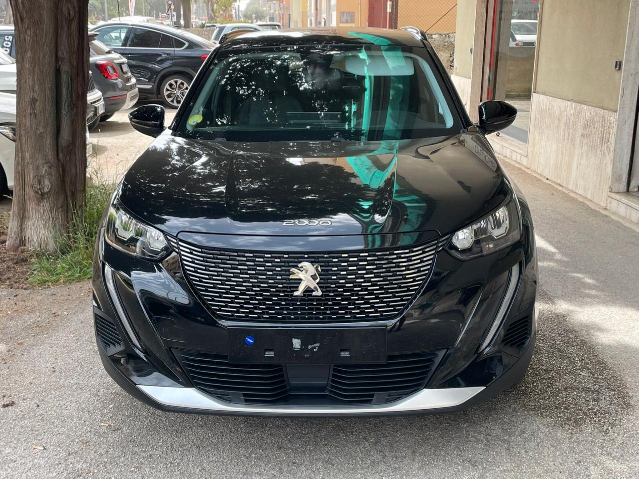 Peugeot 2008 BlueHDi 130 S&S EAT8 Allure