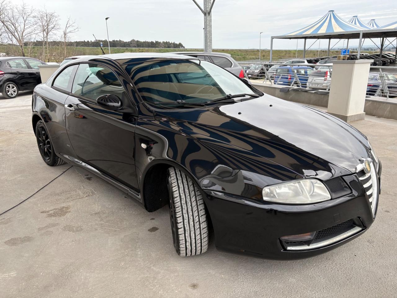 Alfa Romeo GT 1.9 JTDM 16V Distinctive