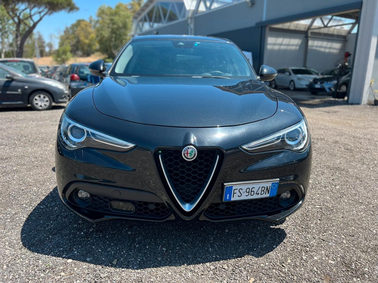 Alfa Romeo Stelvio 2.2 Turbodiesel 180CV AT8 RWD Business