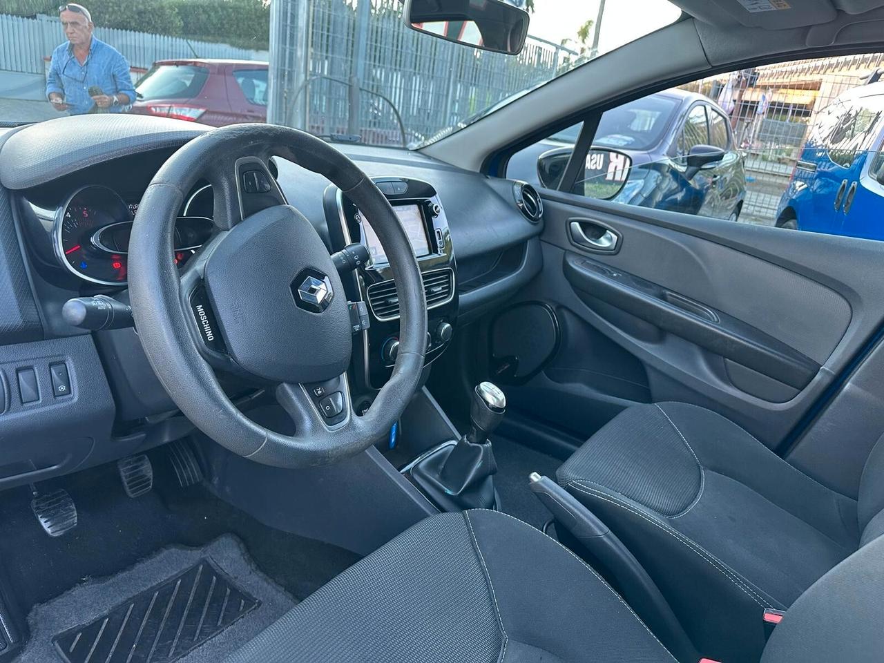 Renault Clio dCi 8V 90 CV 5 porte Moschino Intens-08/2019