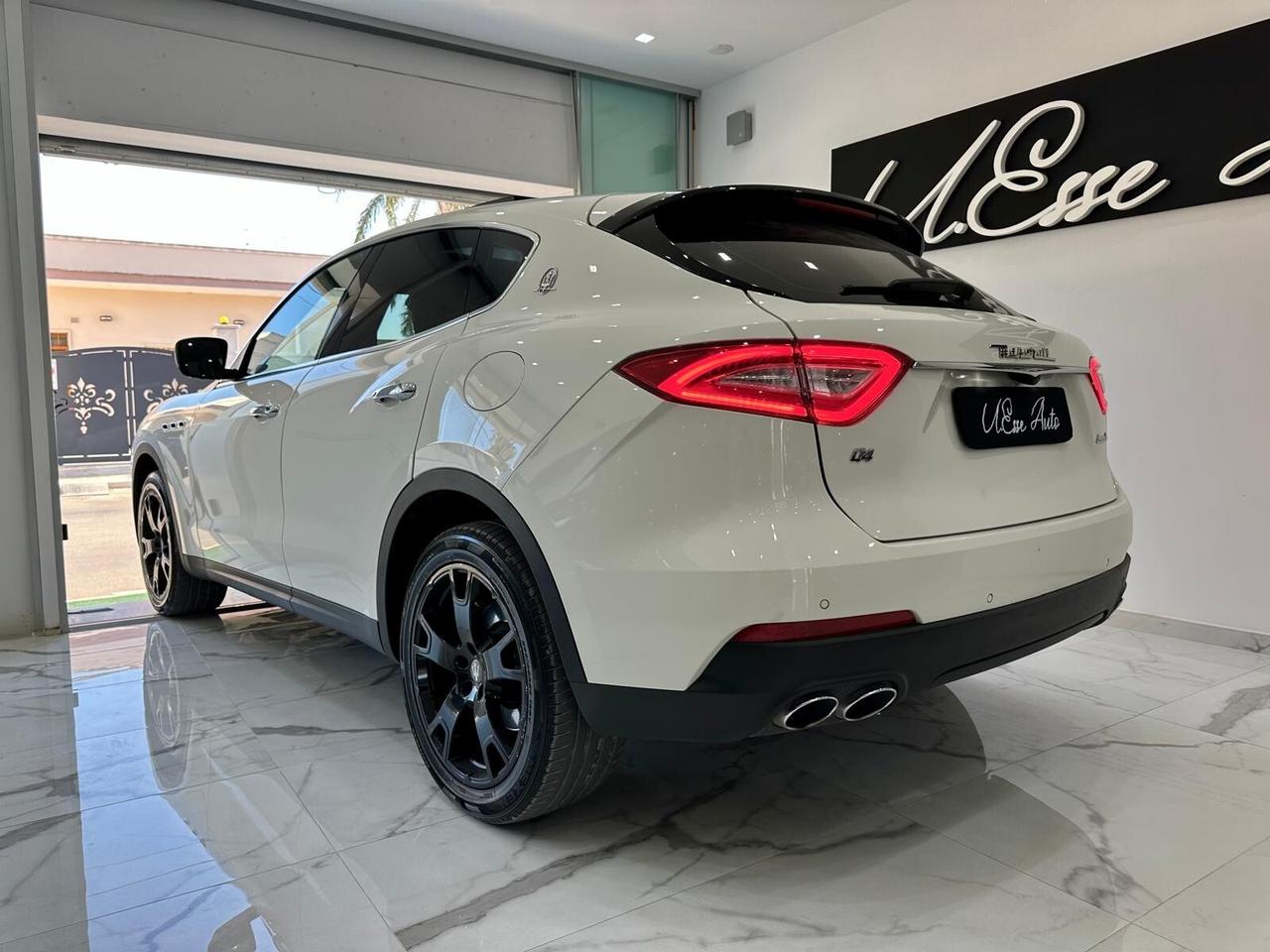 Maserati Levante 3.0 V6 Granlusso 250cv Q4 *tetto*