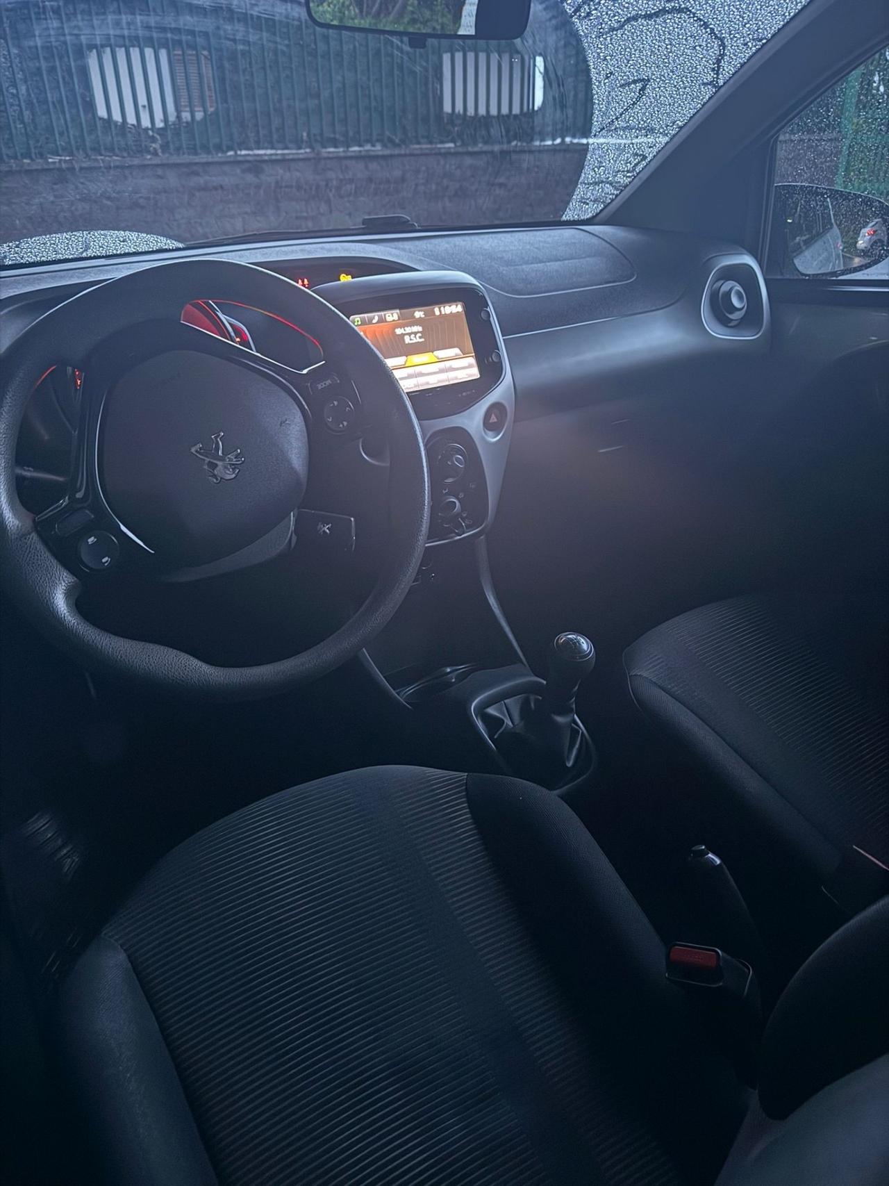 Peugeot 108 VTi 68 5 porte Allure