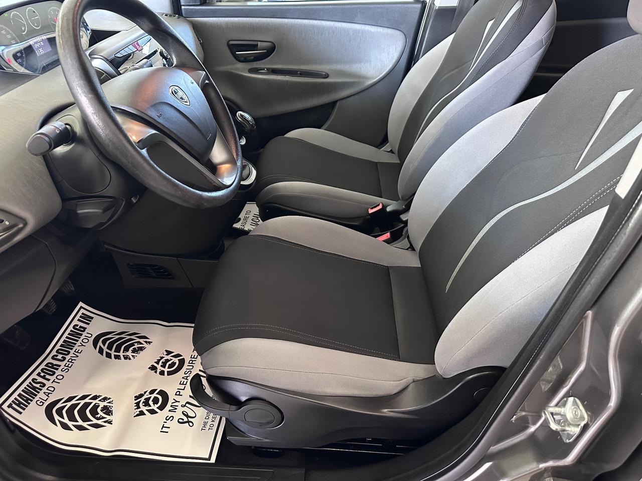 Lancia Ypsilon 1.2 Benzina 69 CV 5 porte Ok Neopatentati