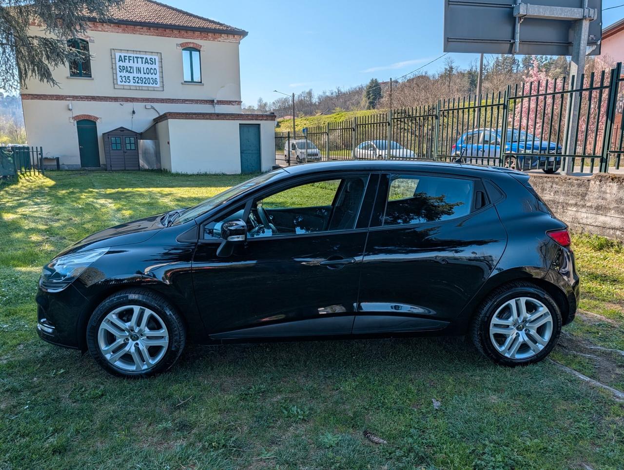 Renault Clio SCe 75 CV 5 porte UNICO PROPRIETARIO