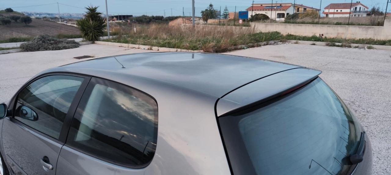 Volkswagen Golf 2.0 16V TDI 3p. Sportline