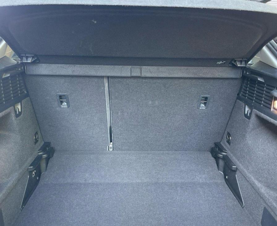 Audi Q2 30 TFSI Business