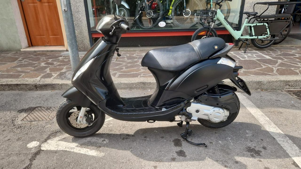 Piaggio Zip 50 c.c. 4T Nero opaco 03/22