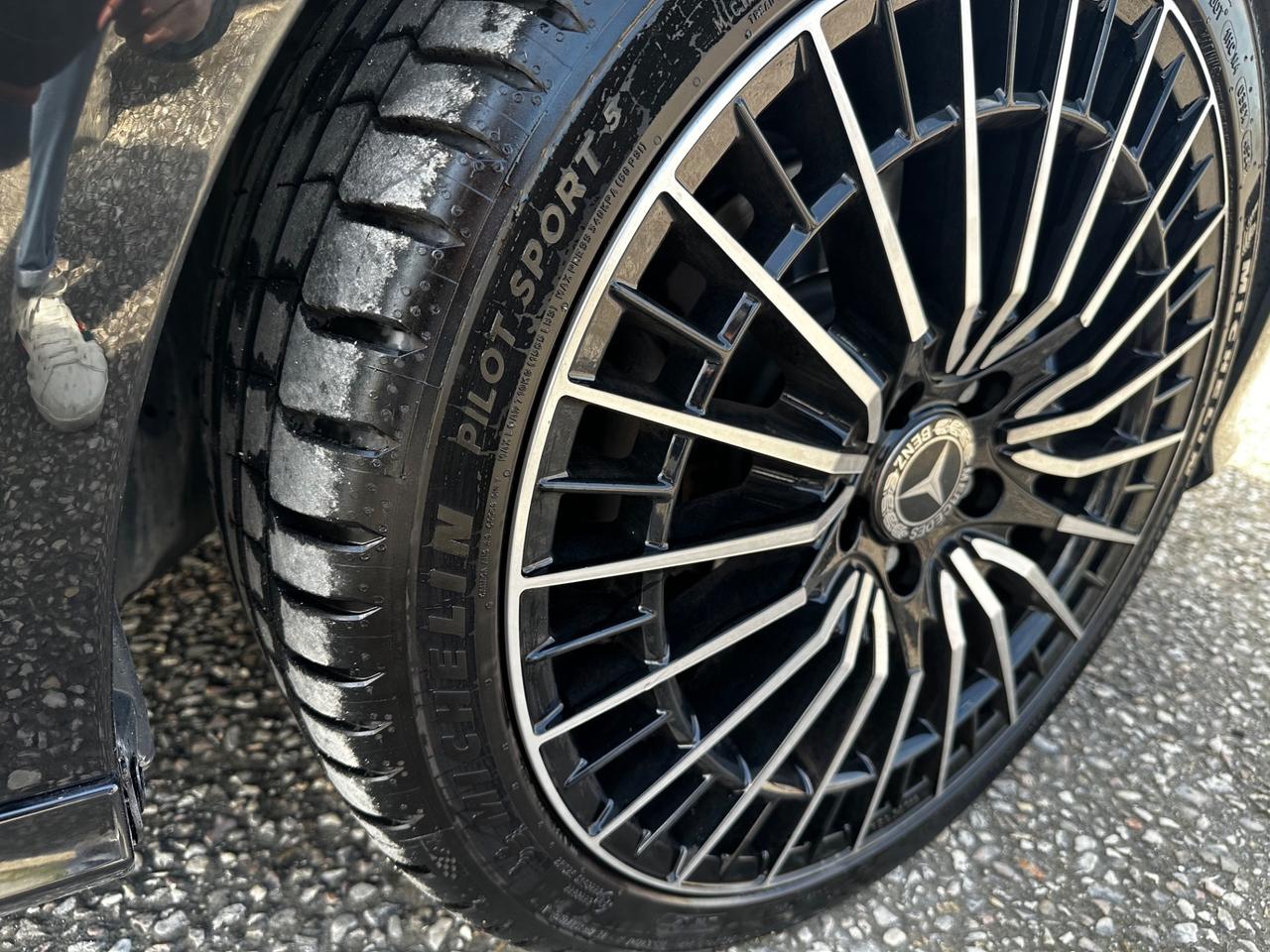 Mercedes-benz E 250 4Matic Automatic Premium