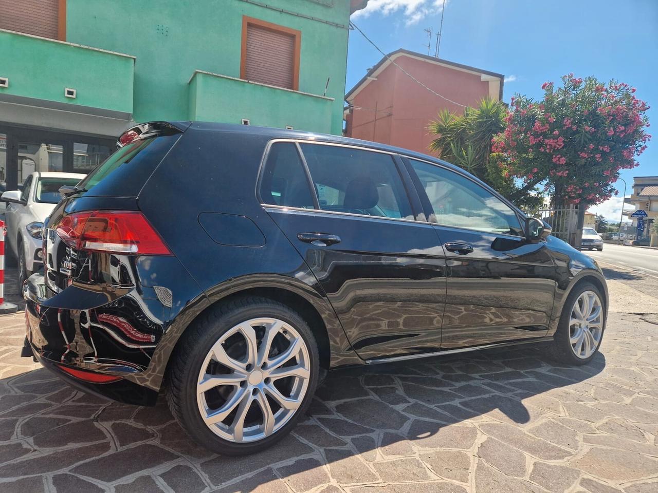 Volkswagen Golf 2.0 TDI DSG 5p. Highline BlueMotion Technology
