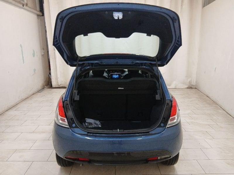 Lancia Ypsilon 1.0 firefly hybrid Gold s&s 70cv 5p.ti