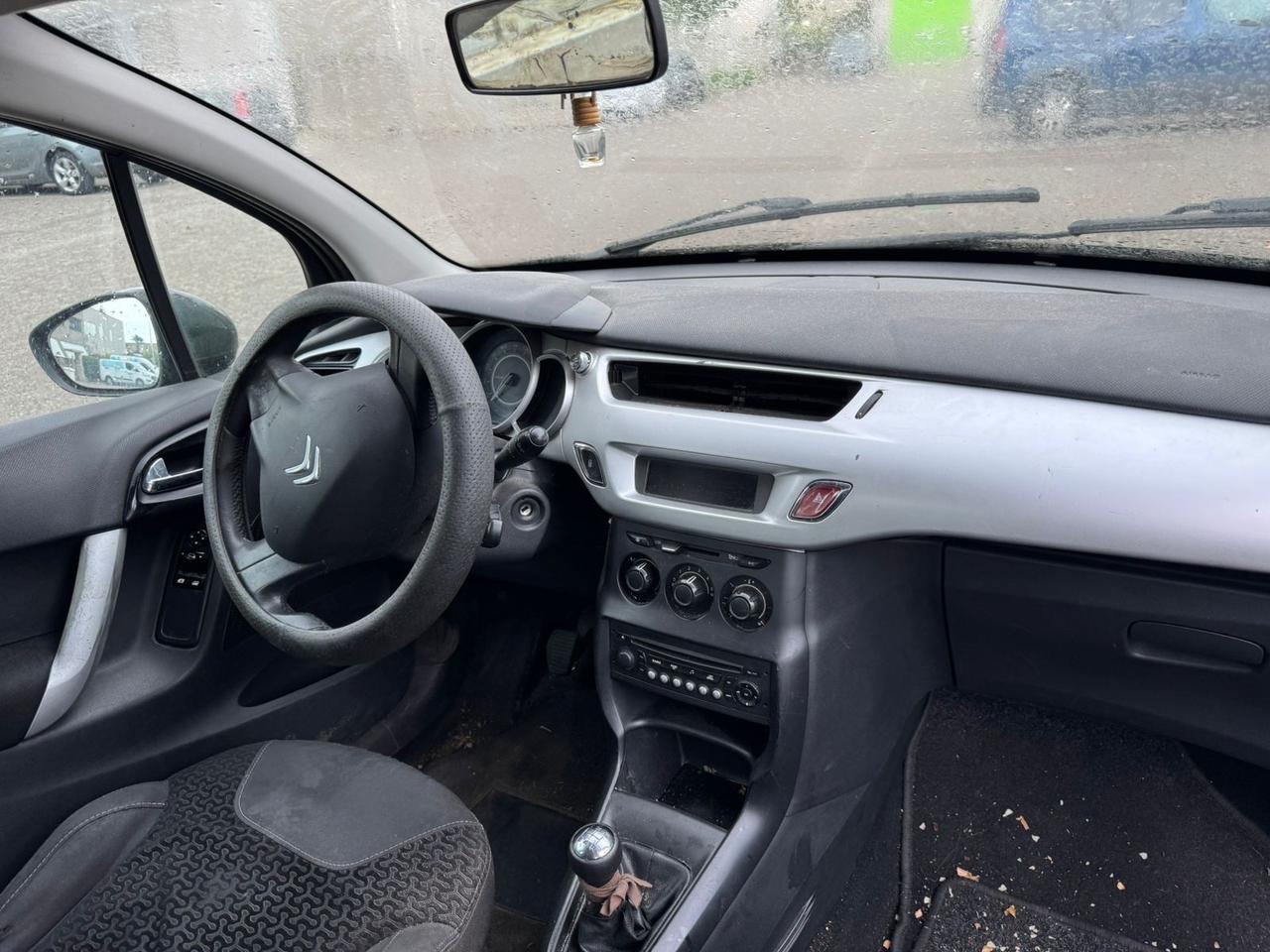 CITROEN C3 2011 1.1 BENZINA EURO5A INCIDENTAT