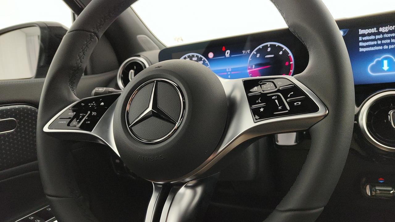 Mercedes-Benz GLA 200 d automatic