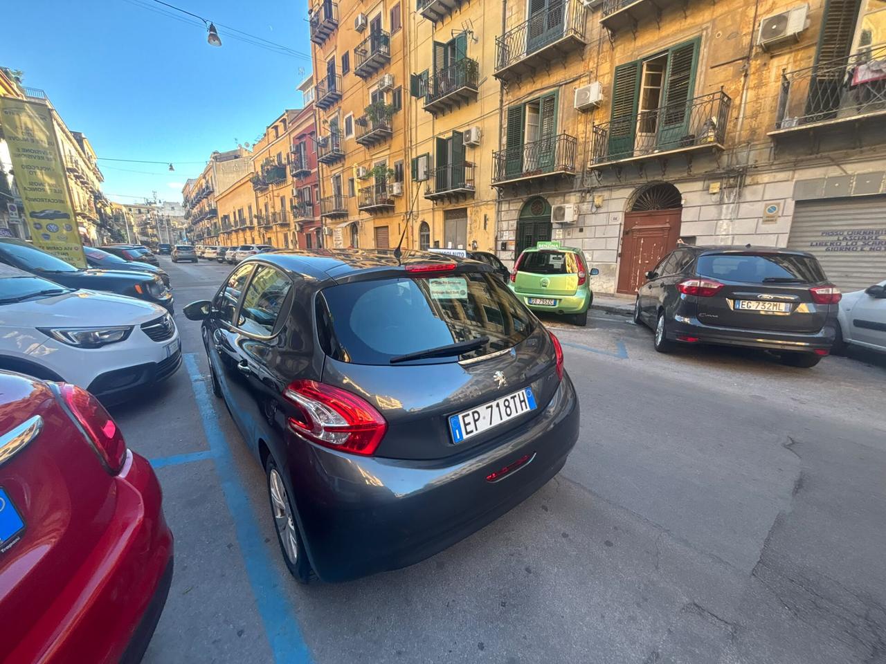 Peugeot 208 1.2 VTi 82 CV 5 porte FINANZIABILE