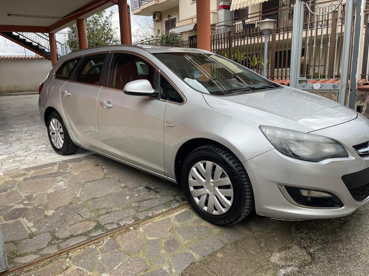 Opel Astra 1.6 CDTI 136CV EcoFLEX S&S Sports Tourer Cosmo