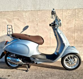 Piaggio Vespa 150 Primavera