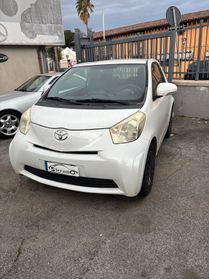 Toyota iQ 1.0