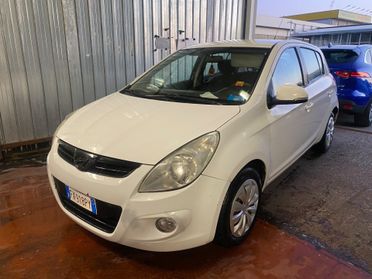 Hyundai i20 1.2 5p. Fiorucci TOP