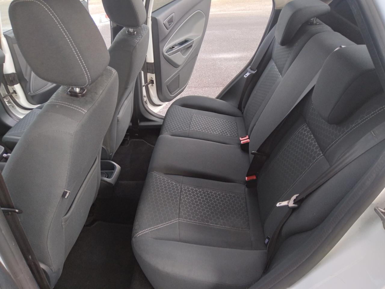 Ford Fiesta 1.2 82 CV 5 porte Titanium x neopatentati