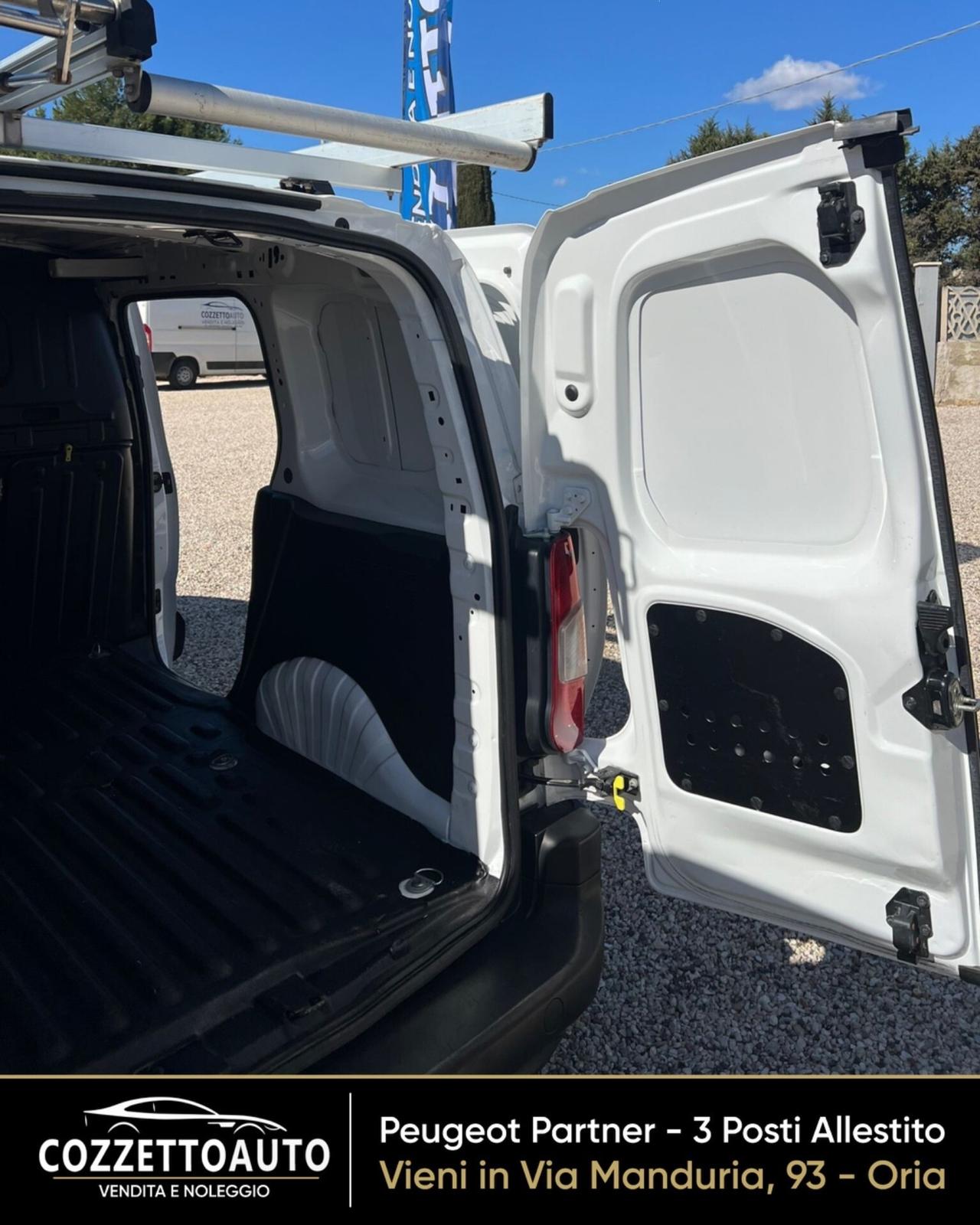 Peugeot Partner 3 posti Allestito passo corto