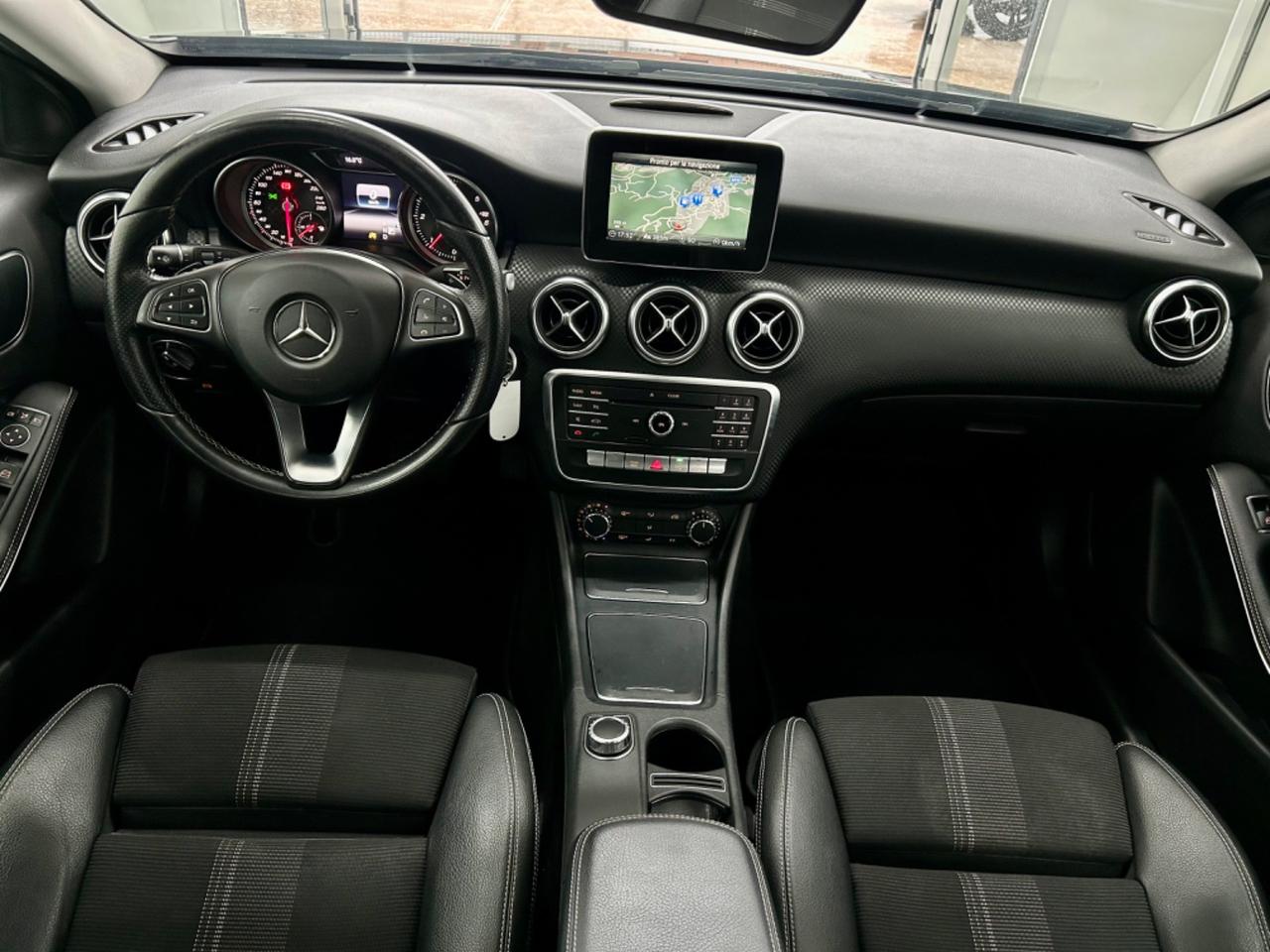 Mercedes CLASSE A Sport 2018 finanziabile