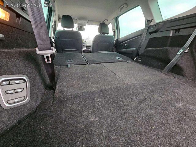 RENAULT Grand Scenic 7 POSTI 1.3 tce Business 140cv TG : GG215WT