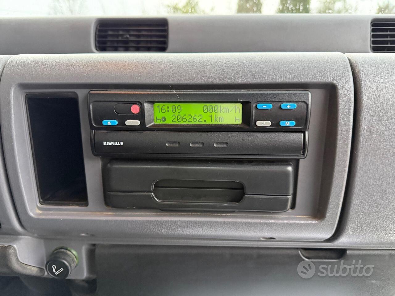 Nissan Cabstar 120.35 3.0 Tdi PL-RG Cabinato SE Ca