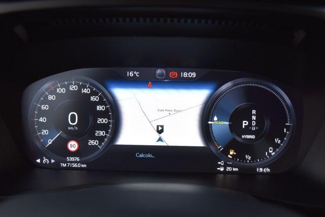 VOLVO XC40 T4 Recharge Plug-in Hybrid Inscription Expression