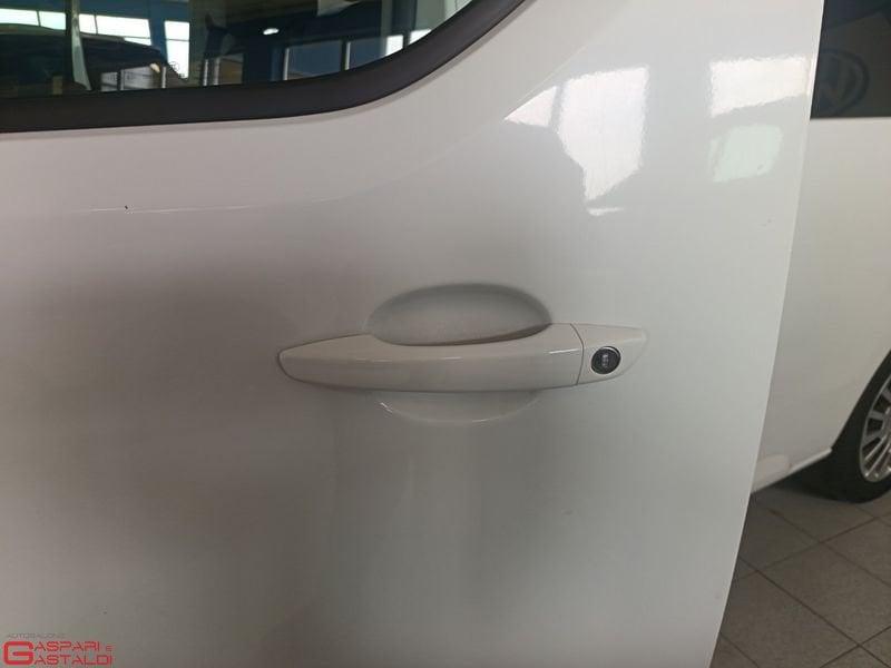 Peugeot Traveller BlueHDi 120 S&S Business Standard 9 POSTI