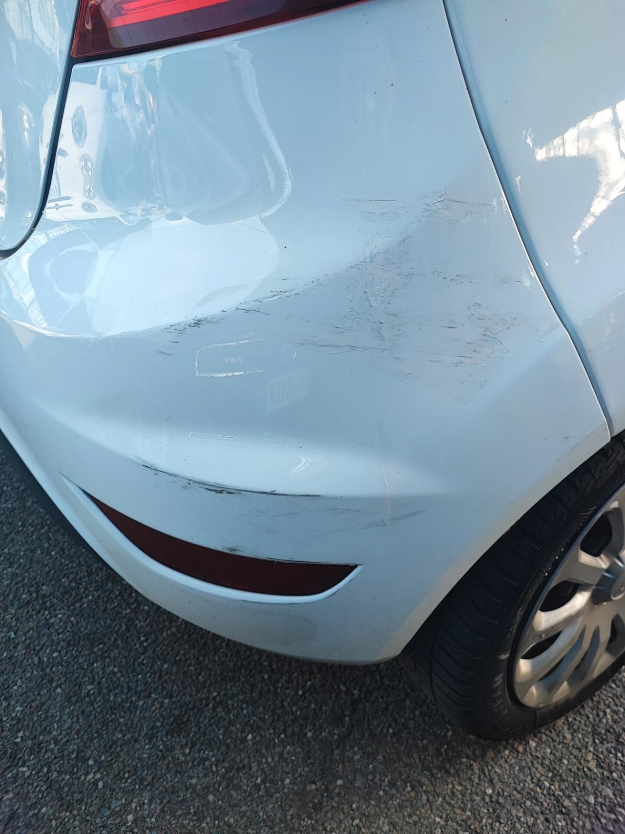 Ford Fiesta 1.4 3 porte Bz.- GPL Titanium