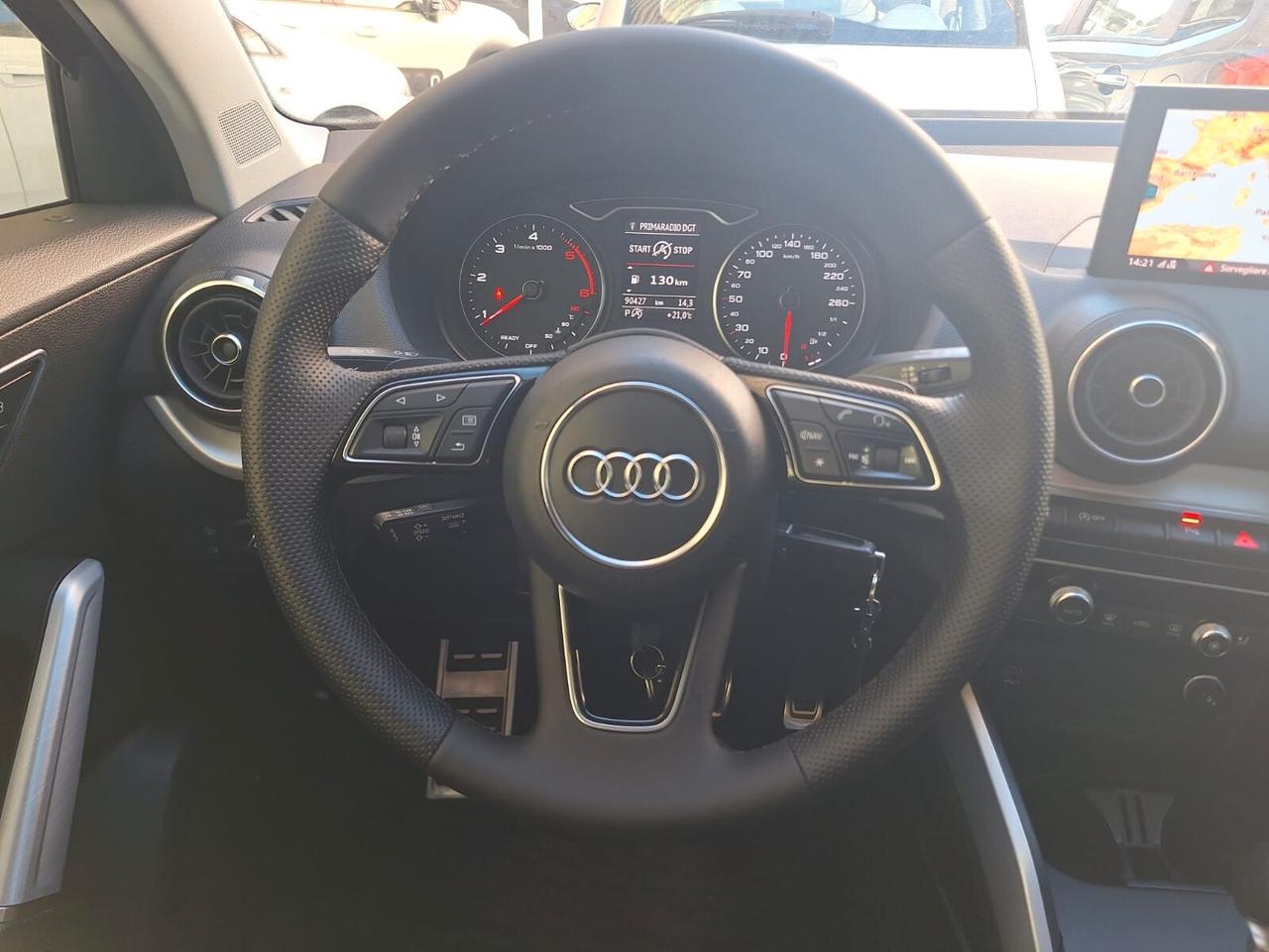 Audi Q2 30 TDI S tronic Identity Black