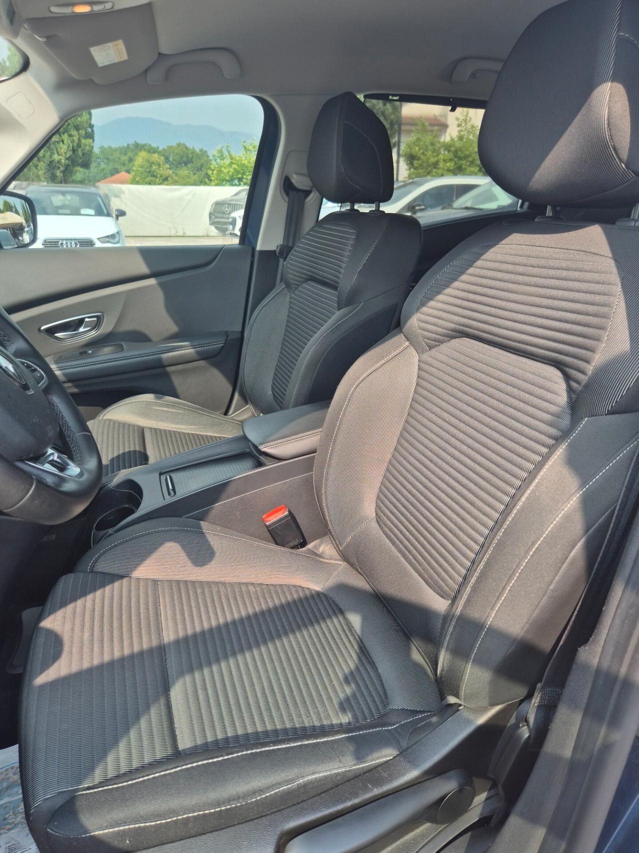 Renault Scenic Blue dCi 120 CV EDC Intens N1