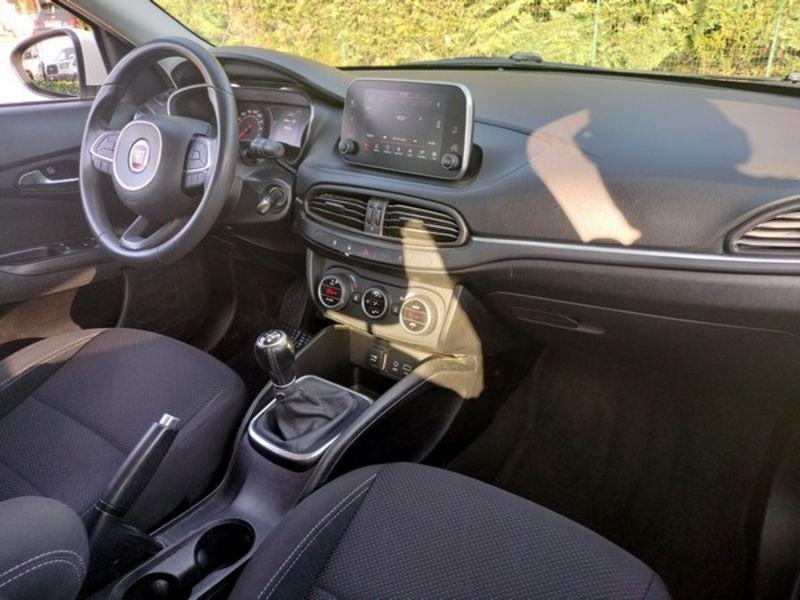 FIAT Tipo 1.3 Mjt S&S SW Lounge