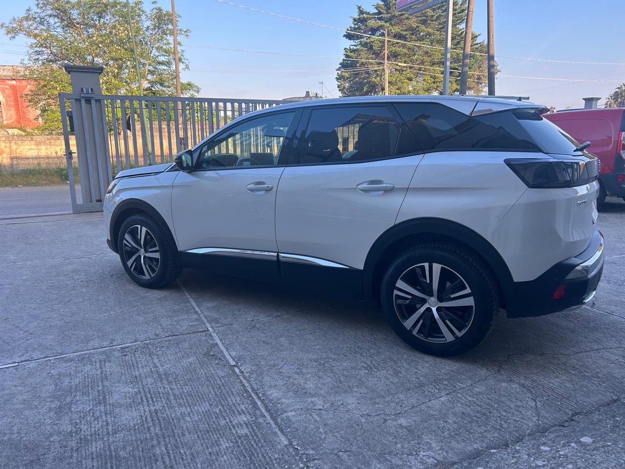Peugeot 3008 BlueHDi 130 S&S EAT8 Allure