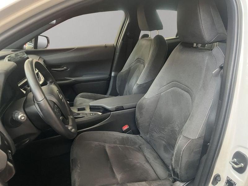 Lexus UX UX 300h 2.0 Urban 2wd cvt
