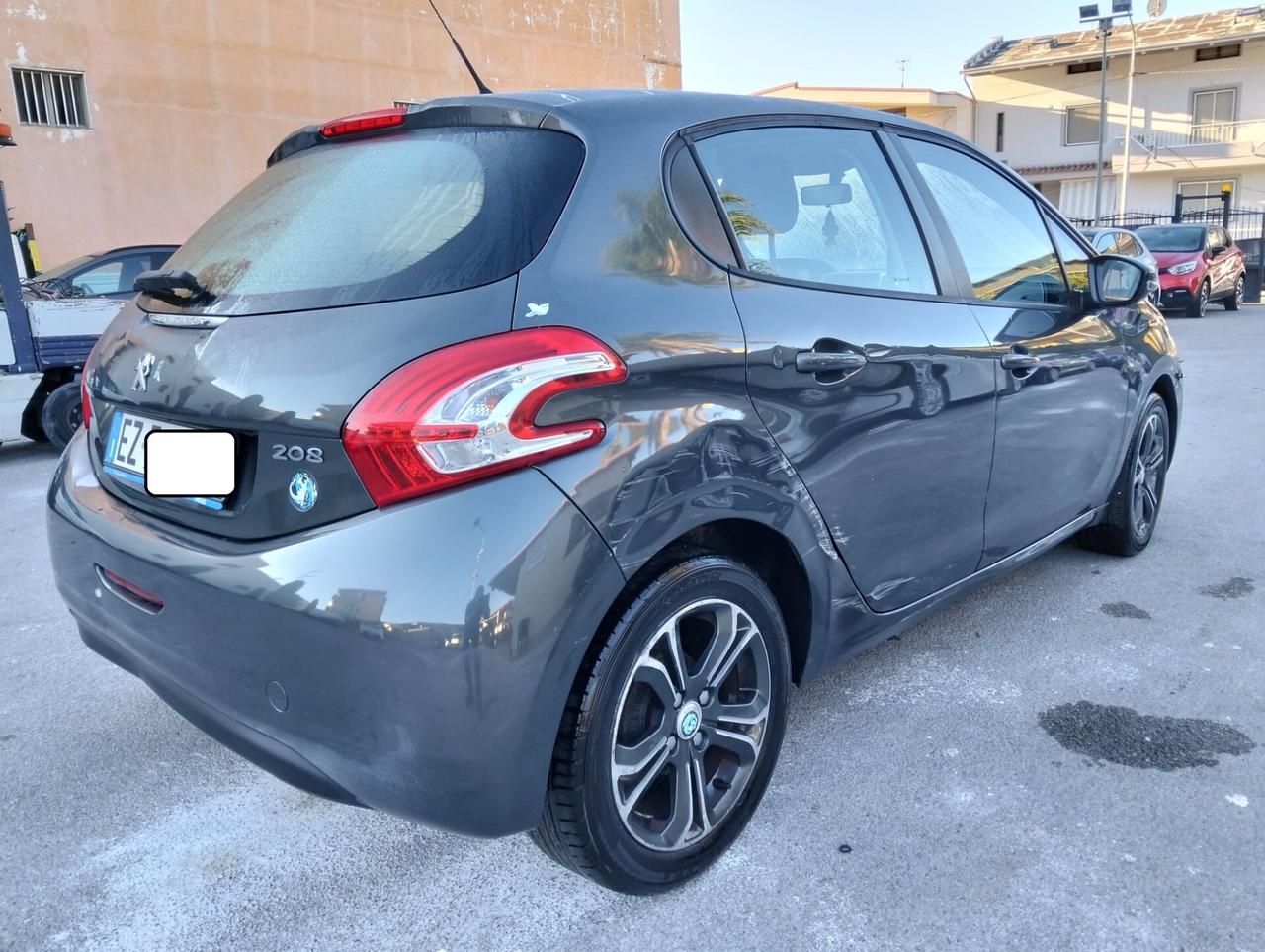 Peugeot 208 1.4 HDi 68 CV 5 porte Allure 2015