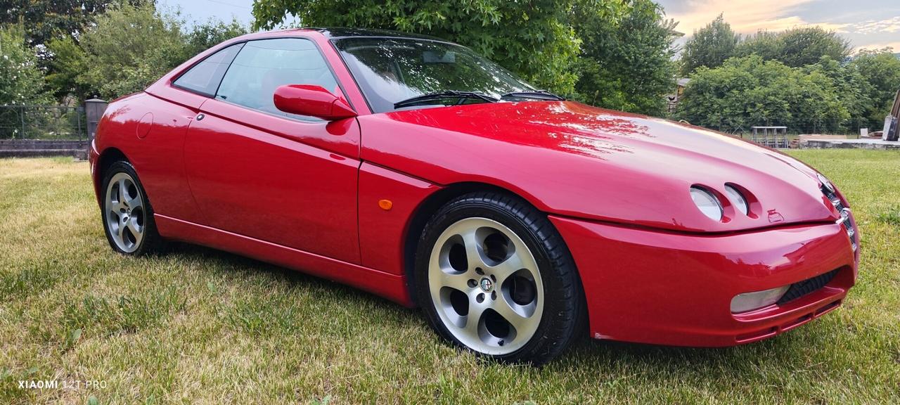 Alfa Romeo GTV 2.0 JTS 166cv PELLE MOMO