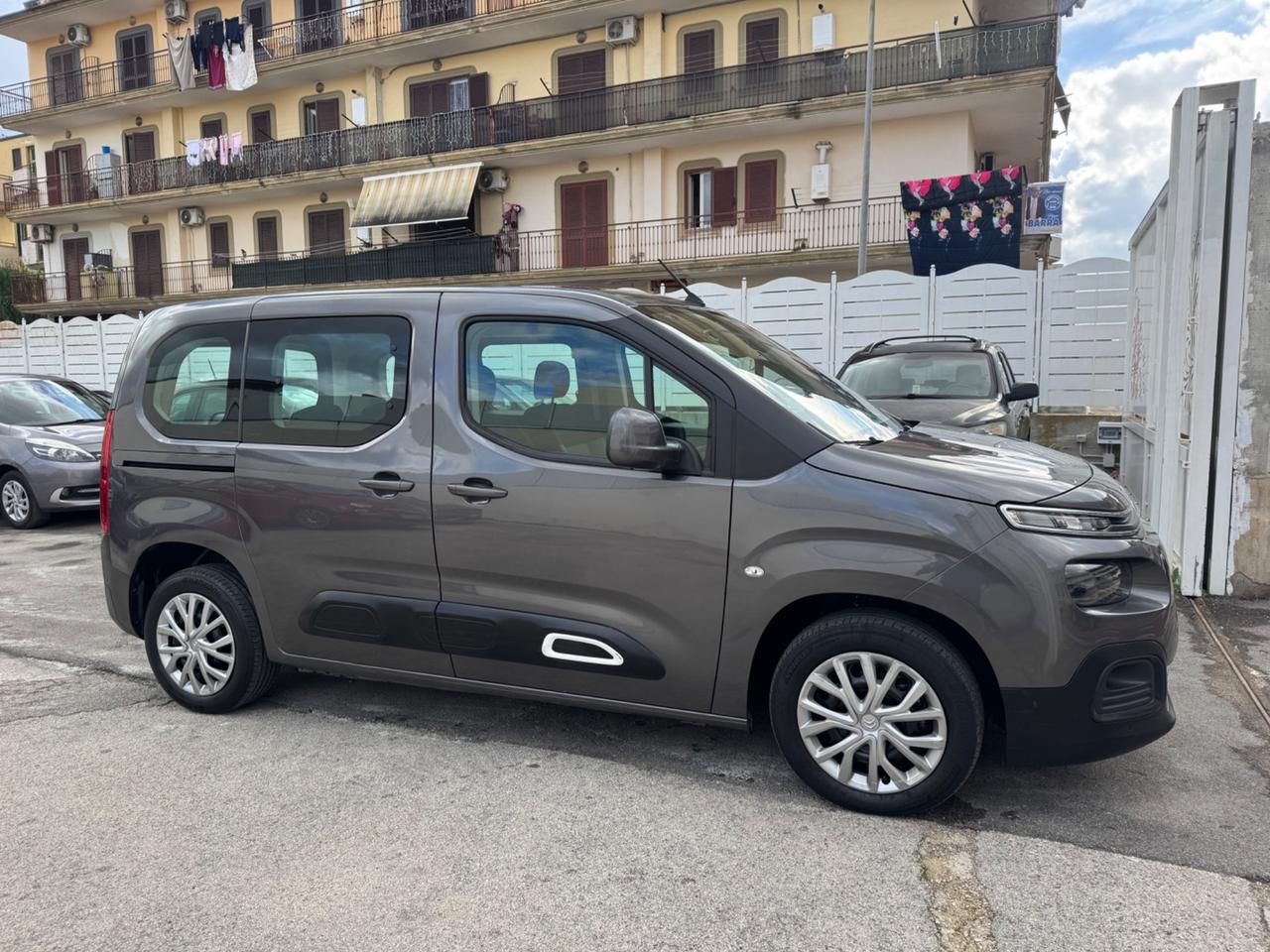 Citroen Berlingo 1.5 DIESEL 100CV Shine 2019
