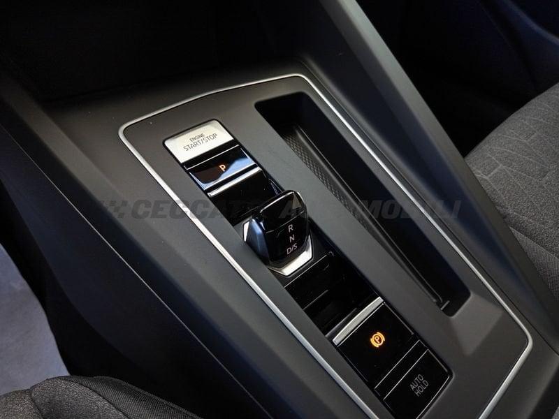 Volkswagen Golf Nuova 1,5 LIFE P 110 TSID6A MY 25