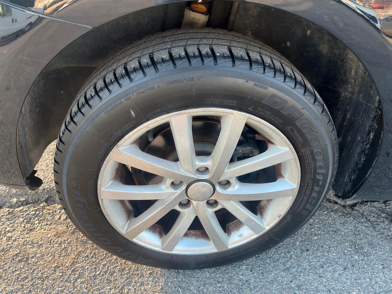 Volkswagen Touran 1.6 TDI Comfortline