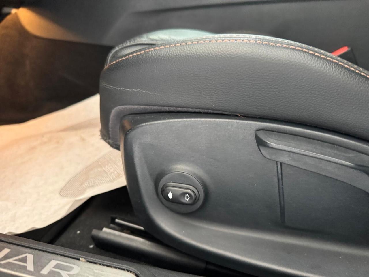 Jaguar XE 2.0 D 180 CV automatica