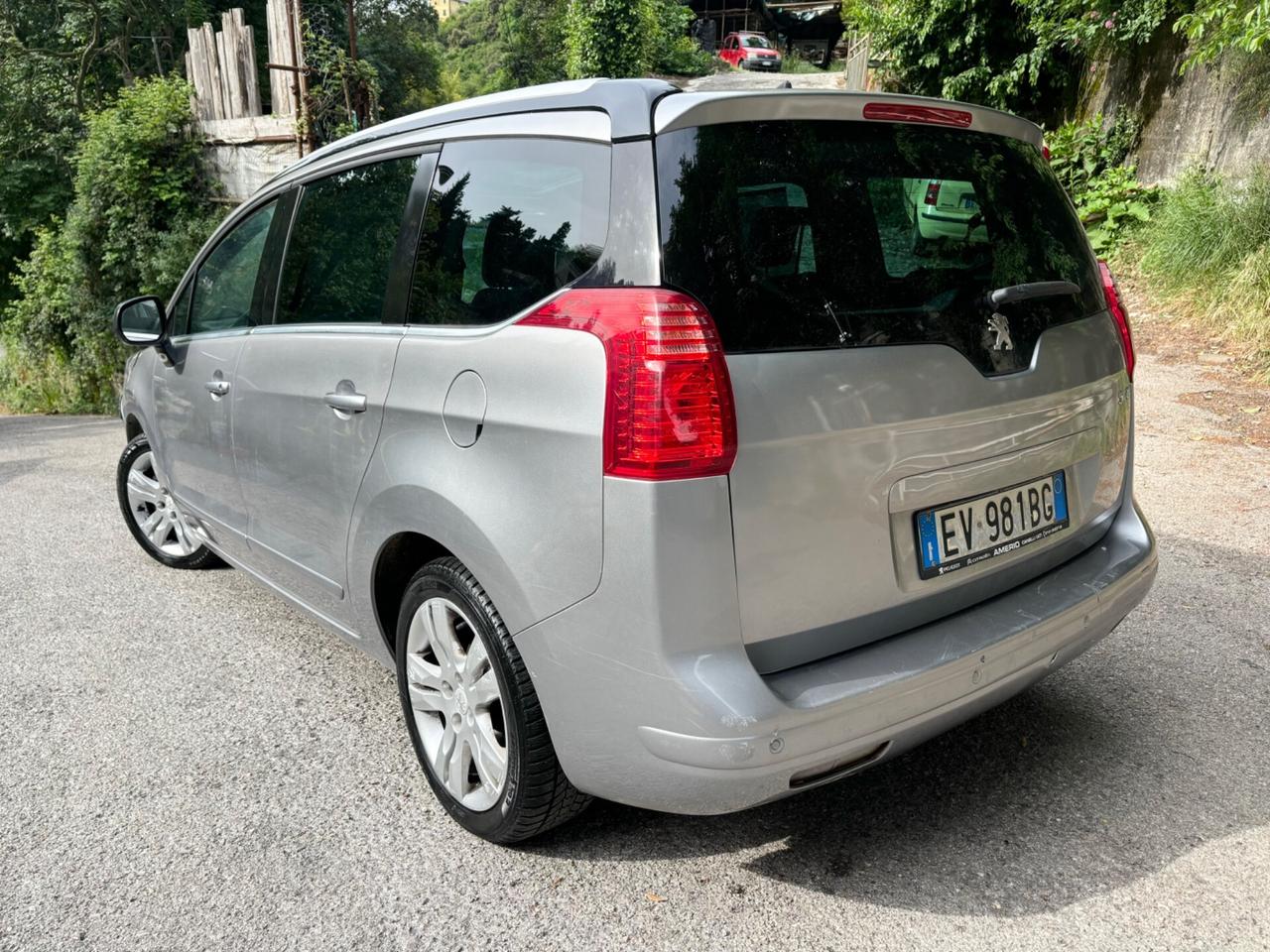 Peugeot 5008 2.0 HDi 150CV Active