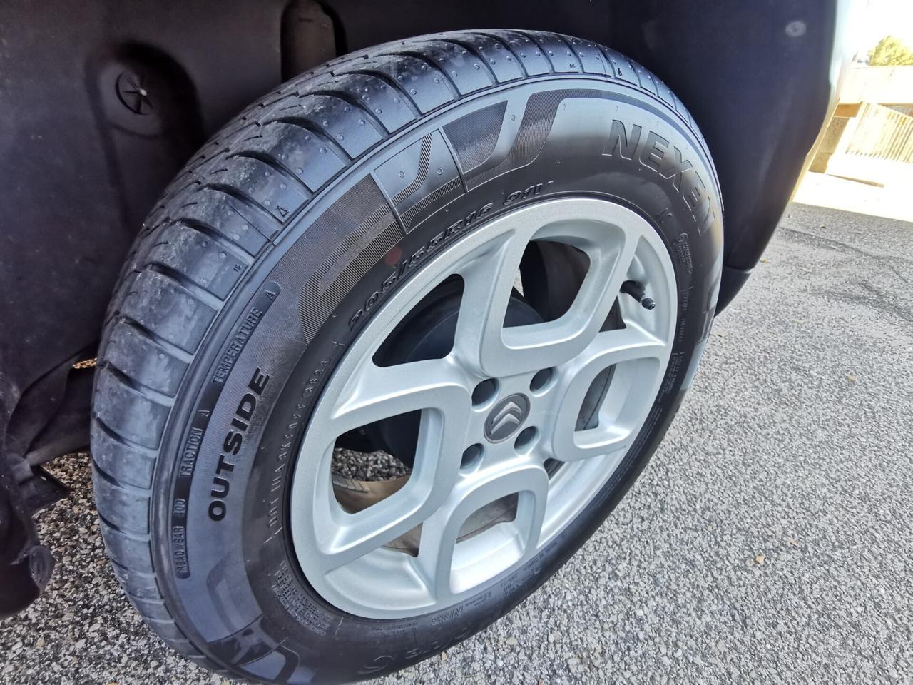 Citroen C4 Cactus BlueHDi 100 S&S Shine