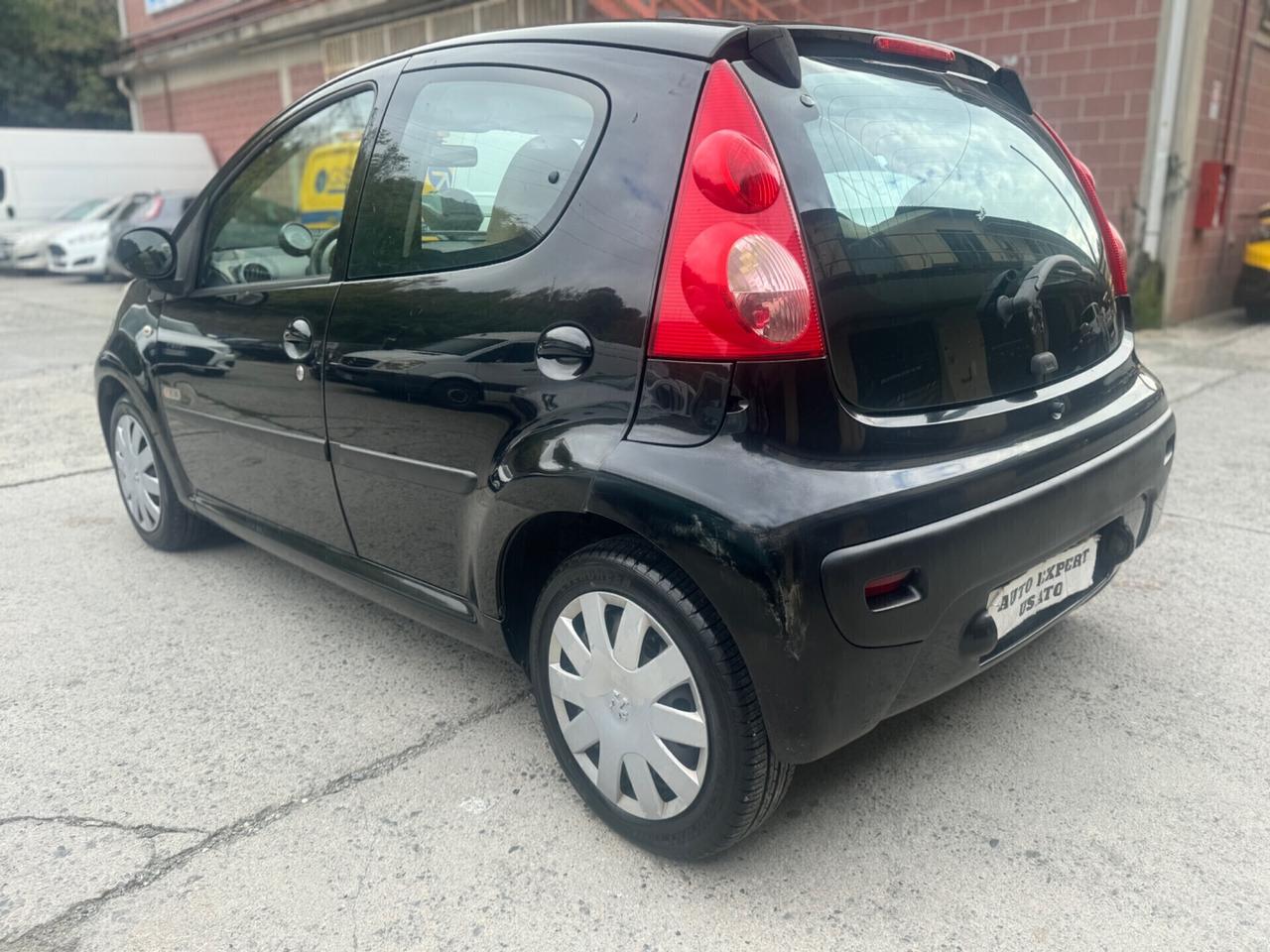 Peugeot 107 1.0 68CV 5p. 2Tronic automatica 2007