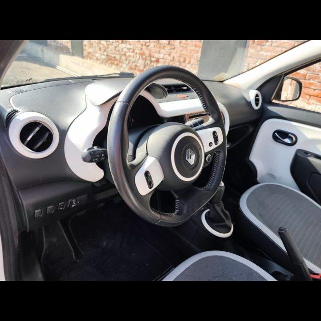 RENAULT Twingo SCe Lovely